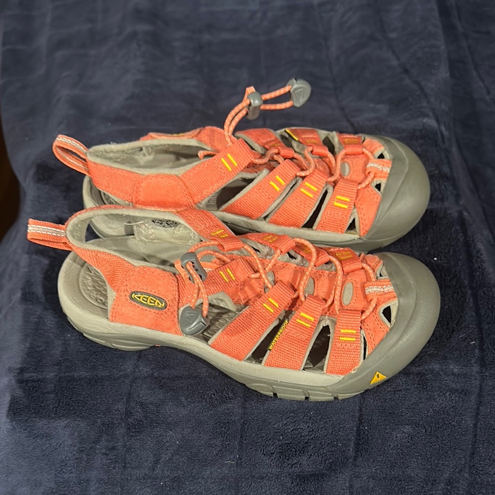 KEEN Coral Sandals